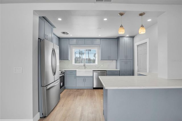 8651 GULF BOULEVARD, St Pete Beach, FL 33706