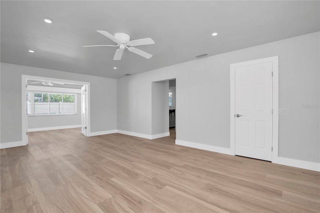 Image 11 of property listing at 8651 GULF BOULEVARD, St Pete Beach, FL 33706