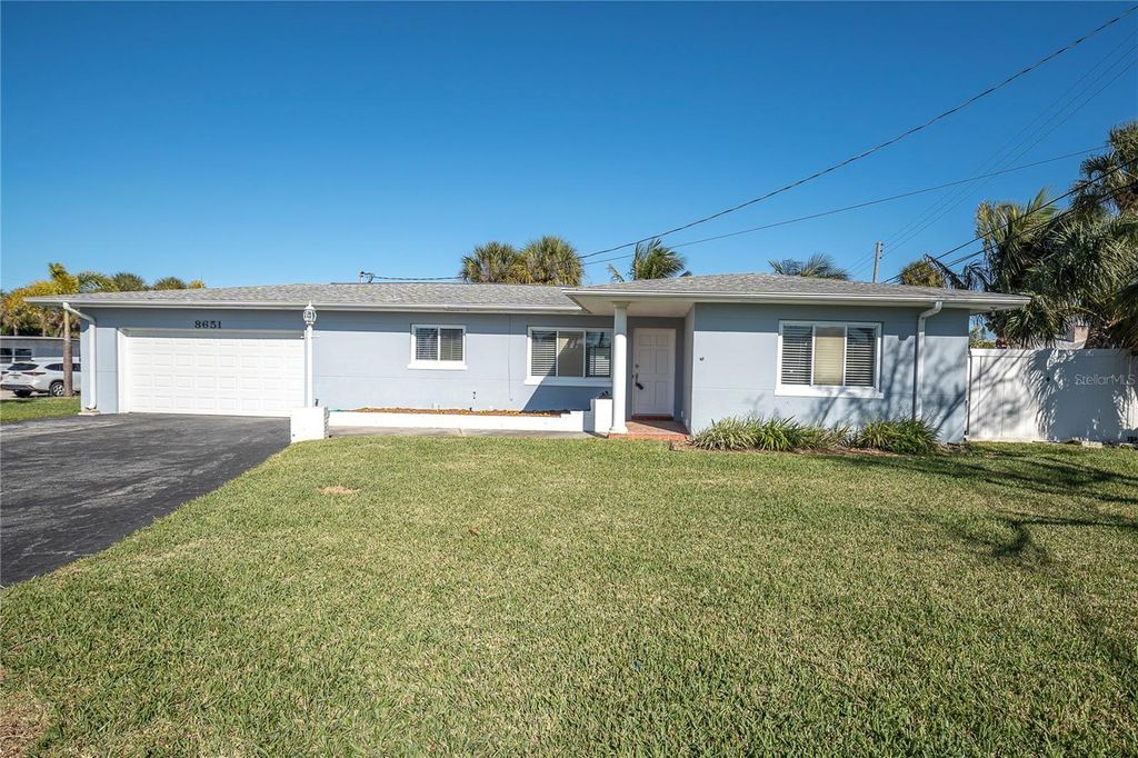 Image 33 of property listing at 8651 GULF BOULEVARD, St Pete Beach, FL 33706