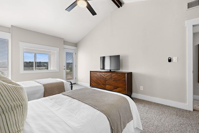 305 Venture BLVD S, Lago Vista, TX 78645