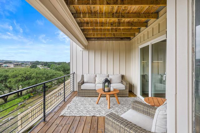 305 Venture BLVD S, Lago Vista, TX 78645