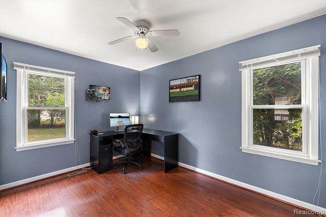 555 Donald Avenue, Clawson, MI 48017
