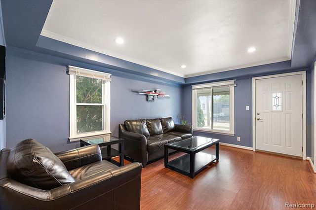 555 Donald Avenue, Clawson, MI 48017