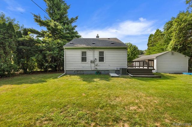 555 Donald Avenue, Clawson, MI 48017