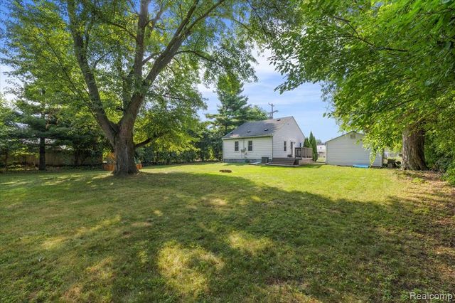 555 Donald Avenue, Clawson, MI 48017