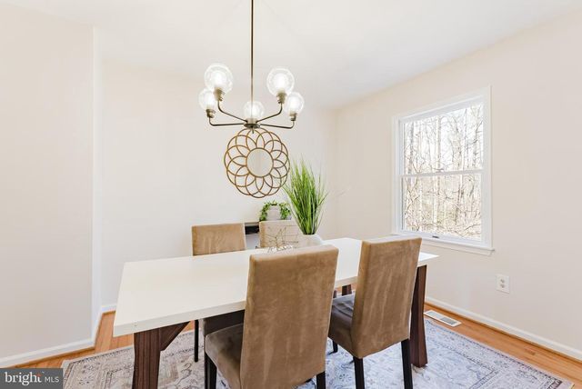 5802 SILCHESTER ST, Burke, VA 22015