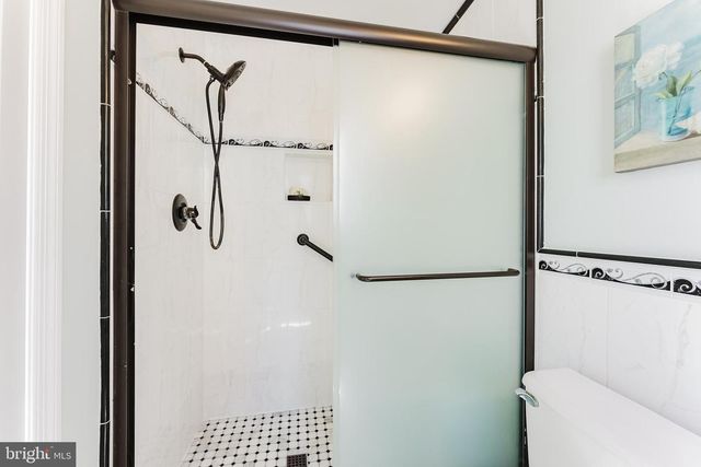 5802 SILCHESTER ST, Burke, VA 22015