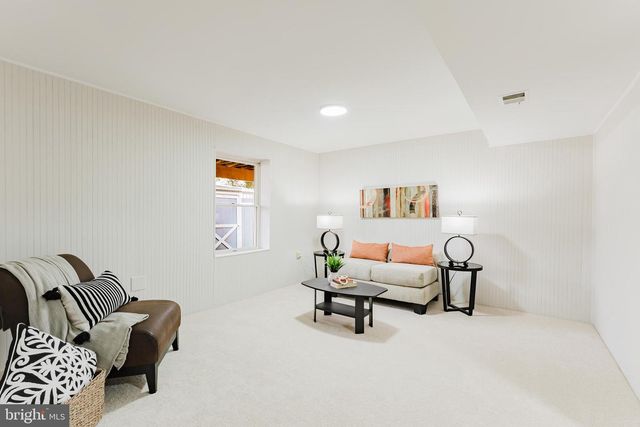 5802 SILCHESTER ST, Burke, VA 22015