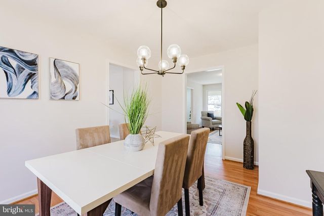 5802 SILCHESTER ST, Burke, VA 22015