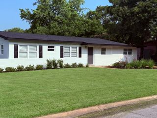 601 Blackstone Road, Mary Esther, FL 32569
