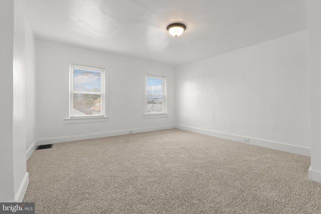 221 BROADWAY, Westville, NJ 08093