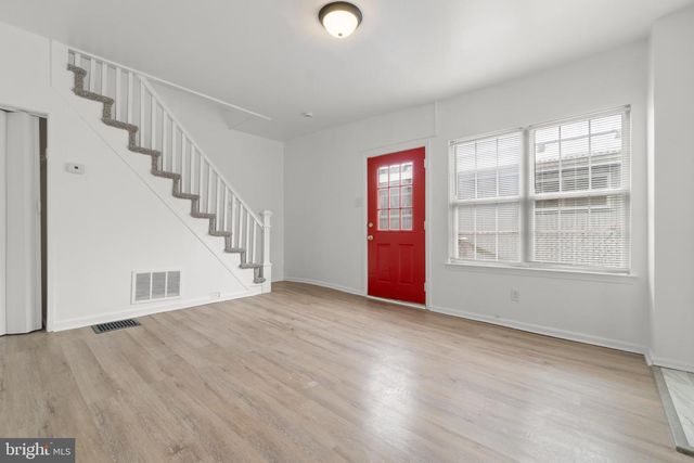 221 BROADWAY, Westville, NJ 08093