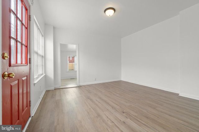 221 BROADWAY, Westville, NJ 08093