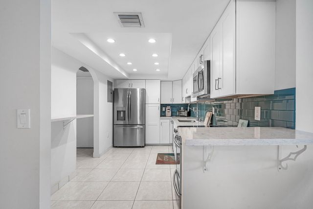 3460 S Ocean Boulevard 1080, Palm Beach, FL 33480