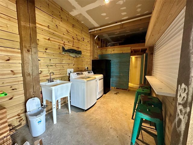 4003 Panola Drive, Galveston, TX 77554