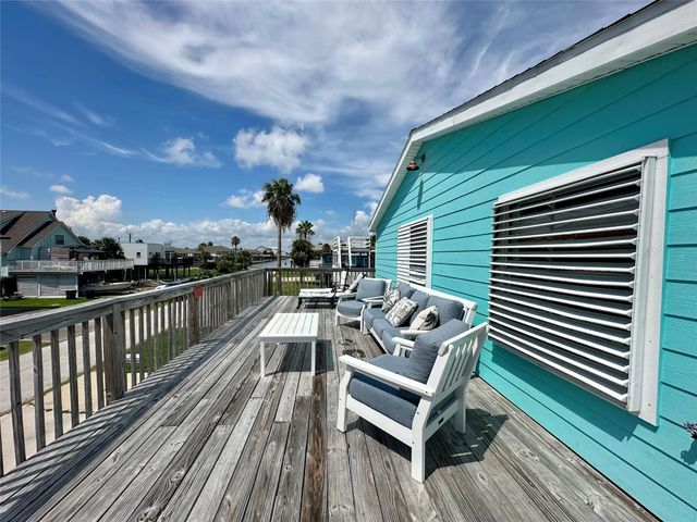4003 Panola Drive, Galveston, TX 77554