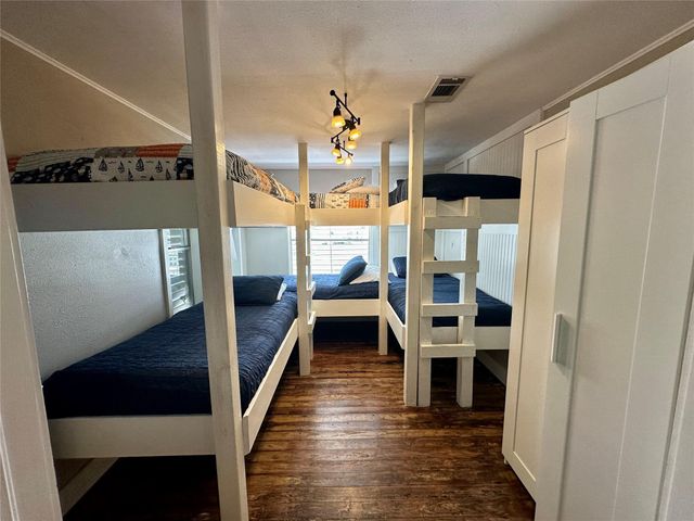 4003 Panola Drive, Galveston, TX 77554