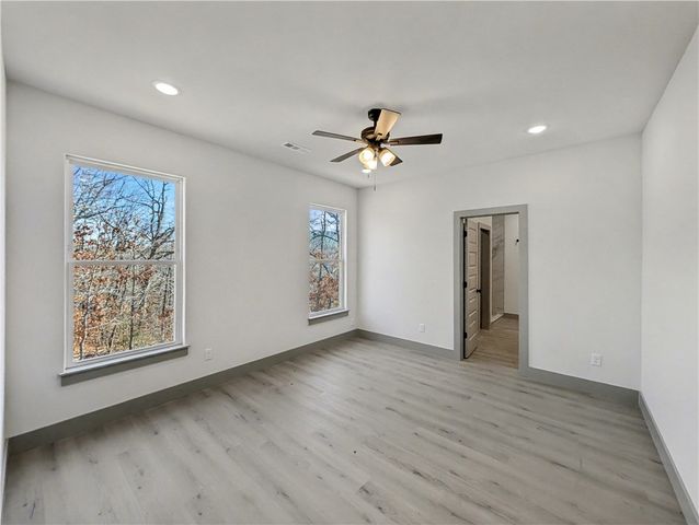 81 Selkirk Drive, Bella Vista, AR 72715