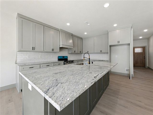 81 Selkirk Drive, Bella Vista, AR 72715