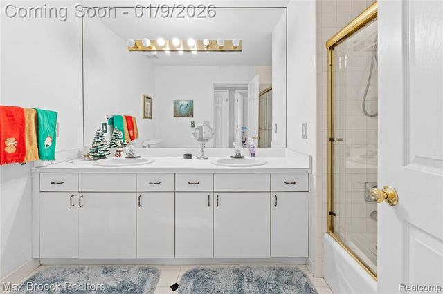 41450 Mission Lane, Novi, MI 48375