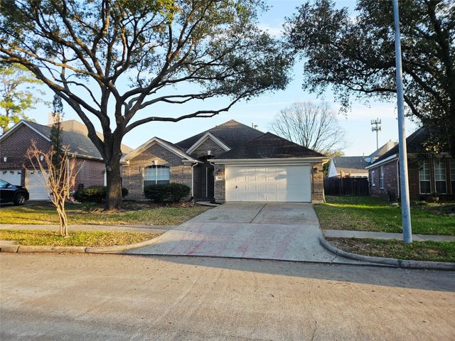 9026 Eaglecove Drive, Houston, TX 77064