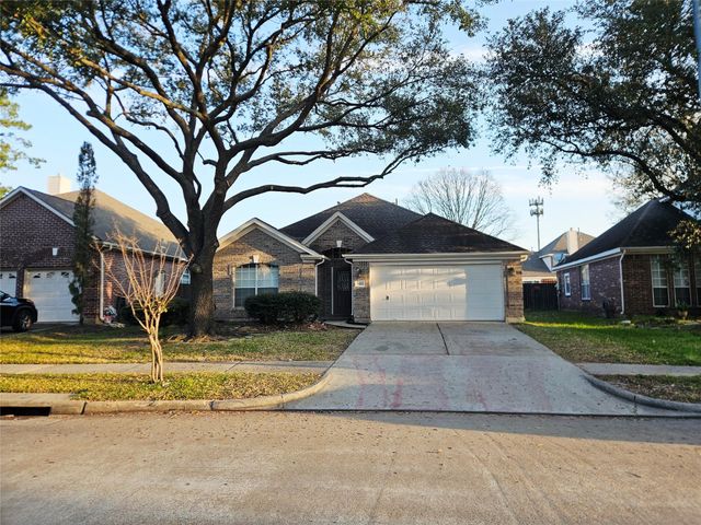 9026 Eaglecove Drive, Houston, TX 77064