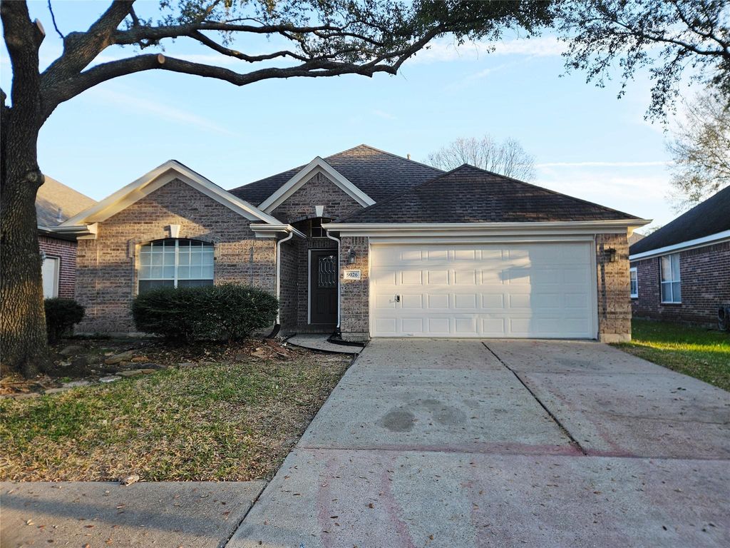 9026 Eaglecove Drive, Houston, TX 77064
