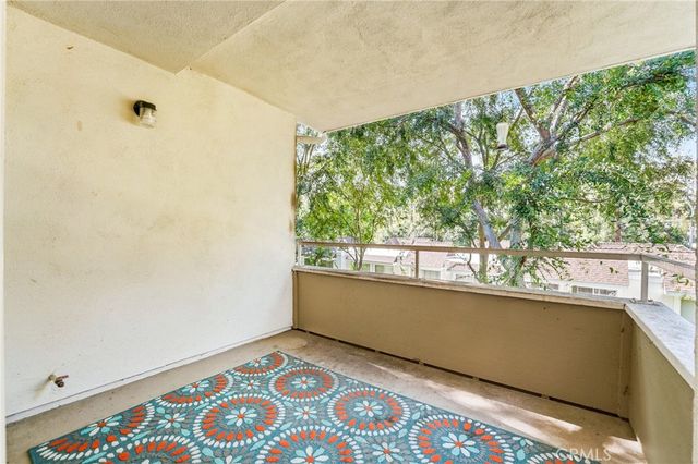 22131 Caminito Vino, Laguna Hills, CA 92653