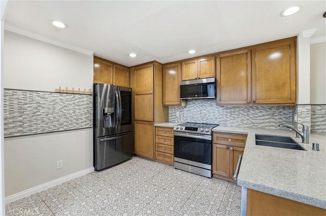 22131 Caminito Vino, Laguna Hills, CA 92653