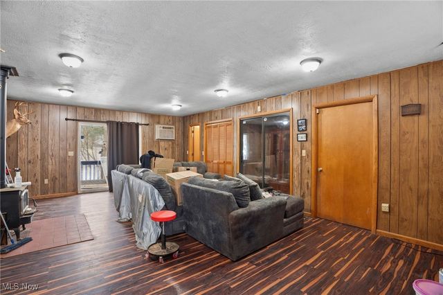 2512 Elizabeth Pike, Mineral Wells, WV 26150