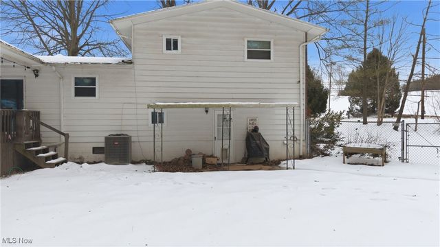 2512 Elizabeth Pike, Mineral Wells, WV 26150