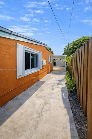 18010 NW 8th Pl, Miami Gardens, FL 33169