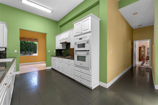 501 Bay Lane, Key Biscayne, FL 33149