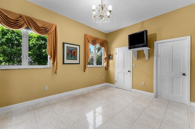 501 Bay Lane, Key Biscayne, FL 33149