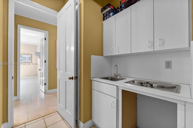 501 Bay Lane, Key Biscayne, FL 33149