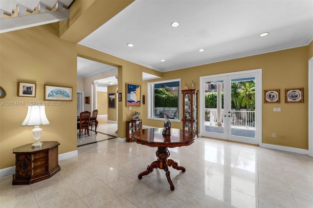 501 Bay Lane, Key Biscayne, FL 33149