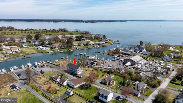 21572 CHICKEN POINT RD, Tilghman, MD 21671