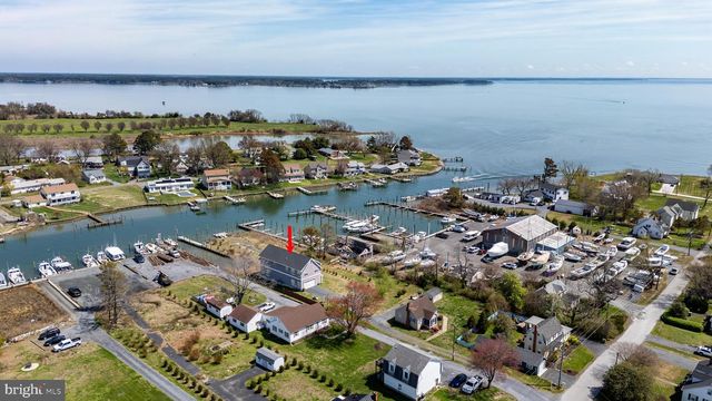 21572 CHICKEN POINT RD, Tilghman, MD 21671