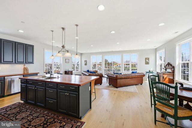 21572 CHICKEN POINT RD, Tilghman, MD 21671