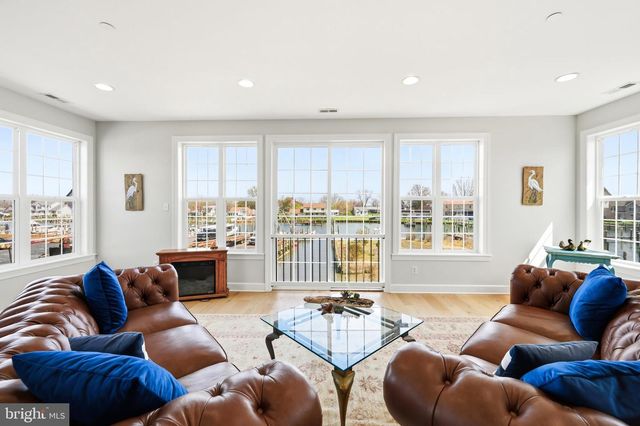 21572 CHICKEN POINT RD, Tilghman, MD 21671