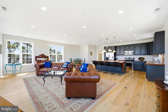 21572 CHICKEN POINT RD, Tilghman, MD 21671