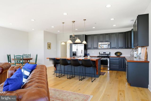 21572 CHICKEN POINT RD, Tilghman, MD 21671