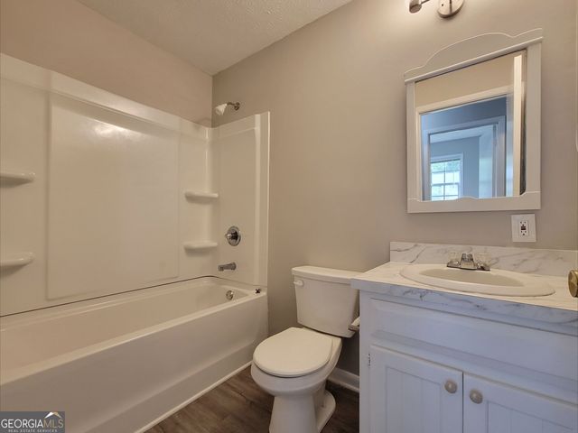 858 Pine Shadow Lane, Winder, GA 30680