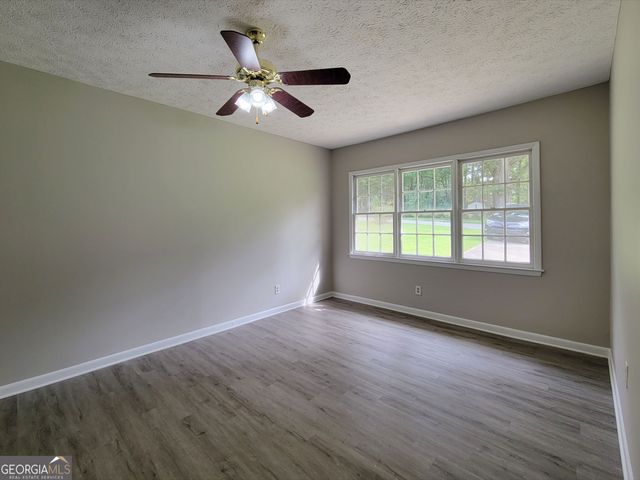 858 Pine Shadow Lane, Winder, GA 30680