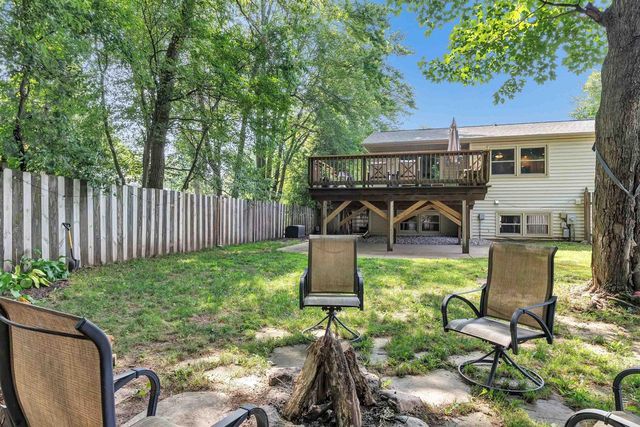 2526 DUNBAR LANE, Green Bay, WI 54304