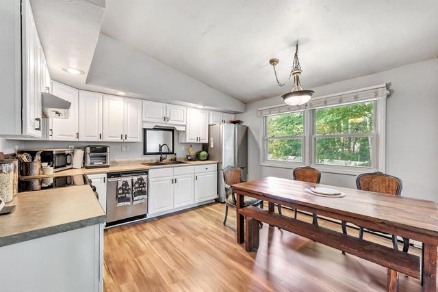 2526 DUNBAR LANE, Green Bay, WI 54304