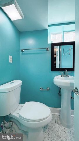 2258 ARLINGTON TER, Alexandria, VA 22303