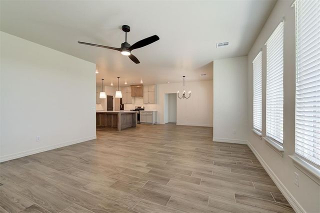 6700 NW 143rd Circle, Oklahoma City, OK 73142