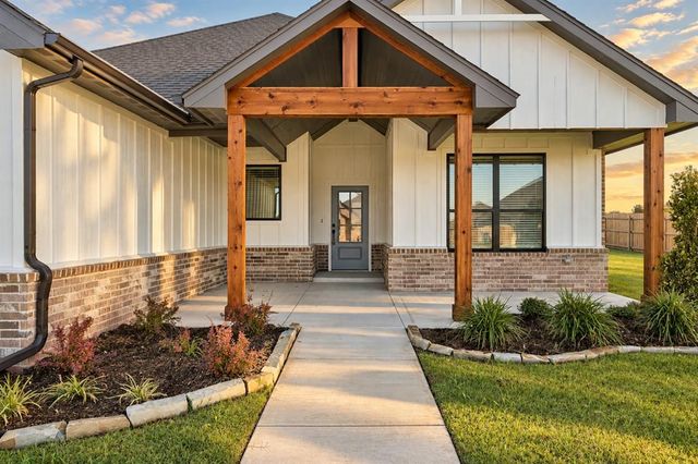 6700 NW 143rd Circle, Oklahoma City, OK 73142