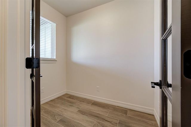 6700 NW 143rd Circle, Oklahoma City, OK 73142